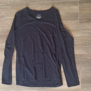 Long sleeve black shirt